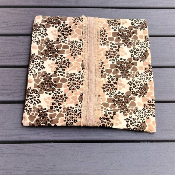 Accent Pillow Animal Print 20 x 20 NEW - Picture 4 of 13